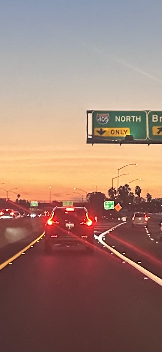NKaravedas's tweet image. That. Drive. Home. 😎🙌🏽🧡 #Cali