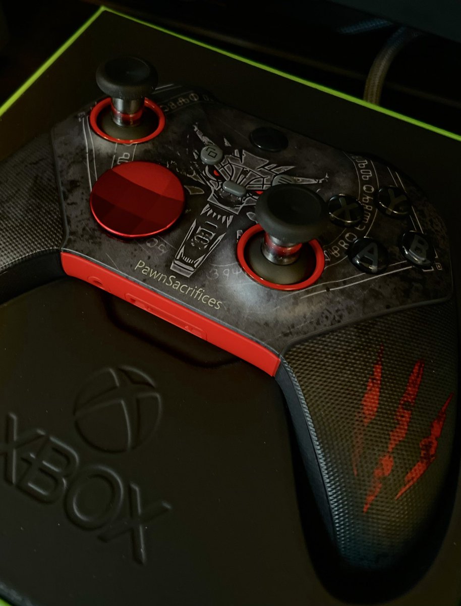 PawnSacrifices's tweet image. It came! It finally came!!

New Elite v2 #Xbox #xboxdesignlabs