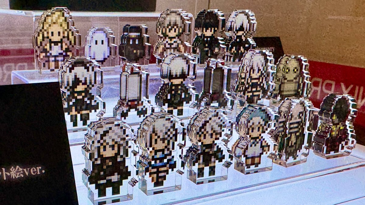 ドット絵アクリルブロックは 実物がめっちゃ良くて全部並べたいので