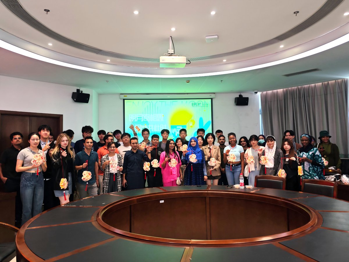 BFUIC_'s tweet photo. 🥮Mid-Autumn Magic: Lanterns, Stories &amp; Mooncakes!🌕We brought together Chinese and international students for a vibrant Mid-Autumn celebration.The room was buzzing with creativity during our bunny lantern craft, filled with laughter as we shared mooncakes, moon stories and games https://t.co/UHnh8JG5Oy