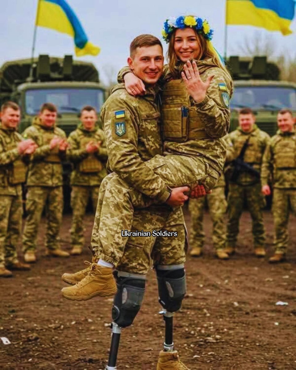 Хоробрий український боєць🇺🇦💪🏻 tweet media