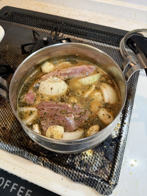 カルニタスを仕込む…ウン ポコ デ エスパニョール 