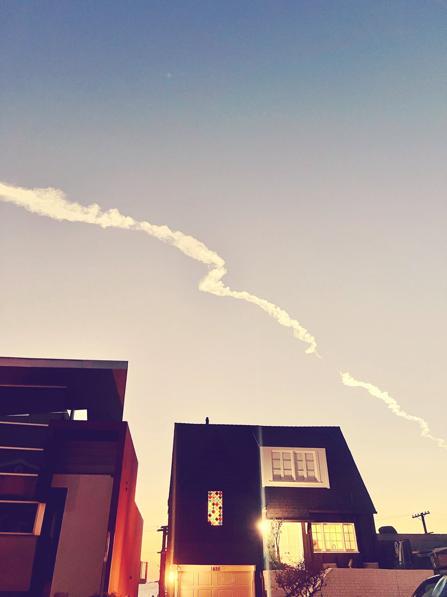 brookewilen's tweet photo. Thanks @SpaceX @elonmusk for making my photos a little more interesting … 🚀💫🖼️ https://t.co/hEIpN9xIZ1