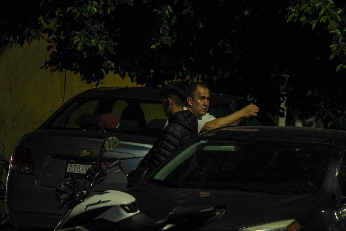 Adulta mayor, vecina de la colonia Santa Bárbara, fue atropellada en Avenida Real de San Martín 103 en Azcapotzalco. Los servicios médicos han tardado más de 1 hora y 30 minutos en atender la situación, situación recurrente en la demarcación.<a href="/NancyNunezmx/">NANCY NUÑEZ</a> <a href="/AzcapotzalcoMx/">Alcaldía Azcapotzalco</a>