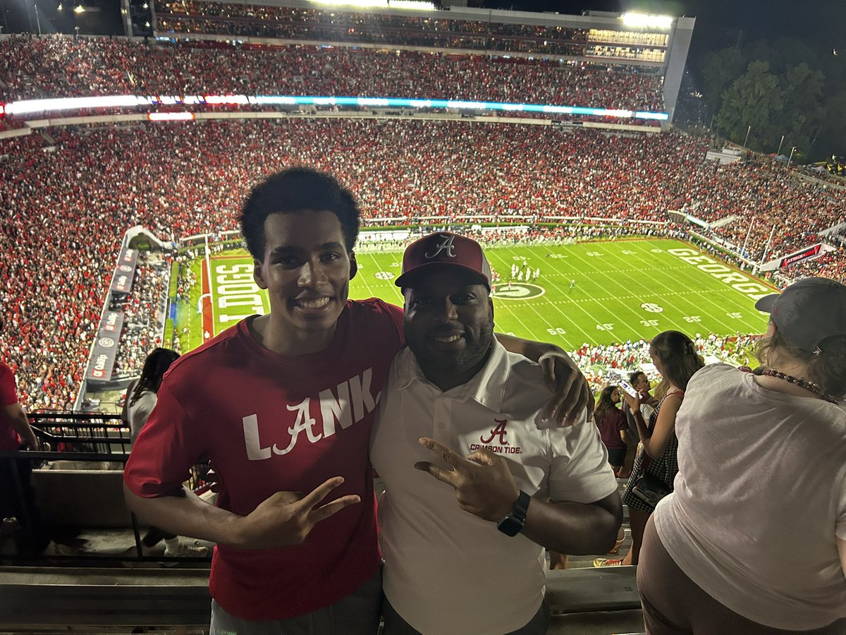 Coach_High's tweet image. We’re still BAMA…

#TheStandard #BuiltByBama #WhereLegendsAreMade