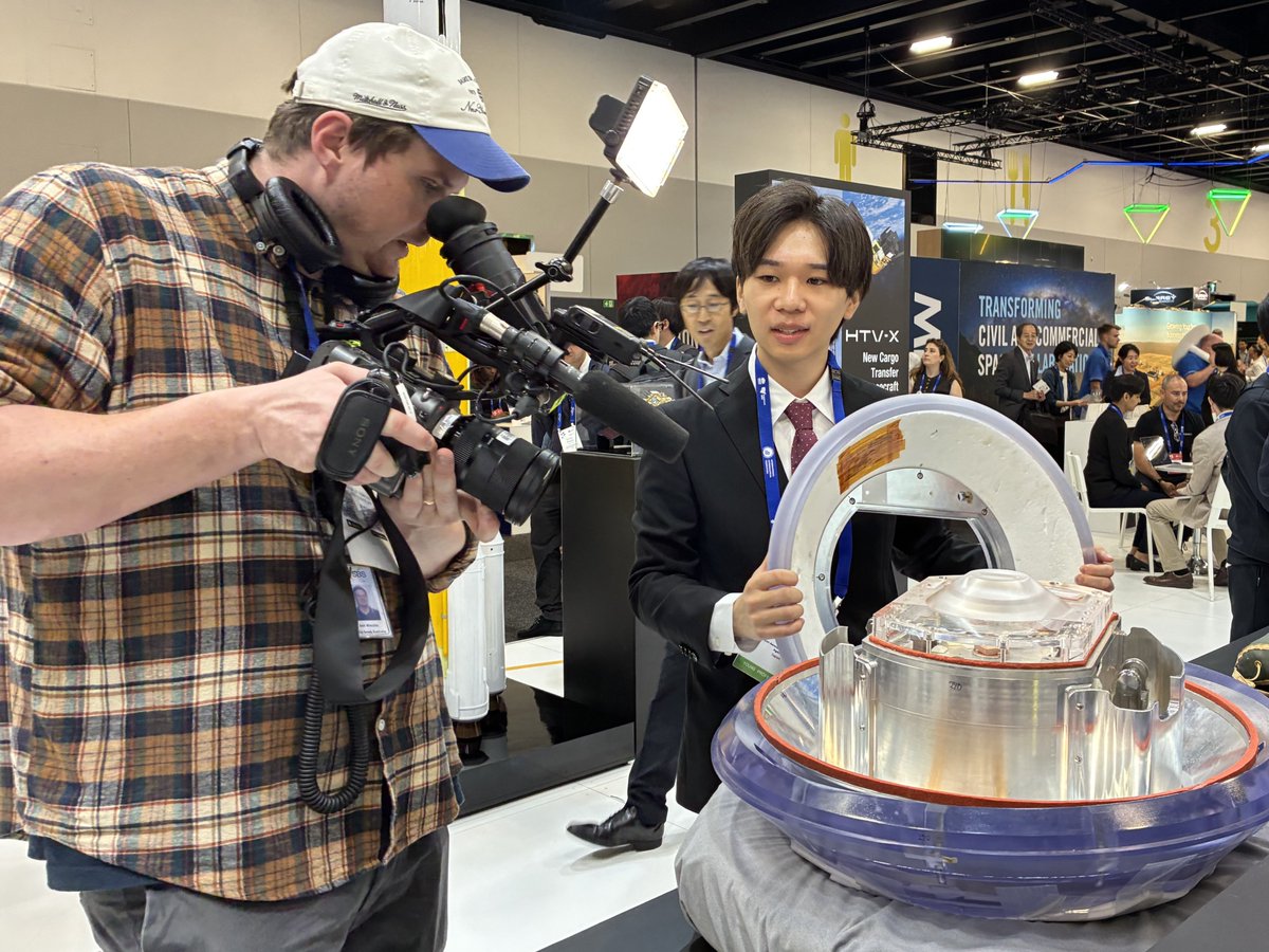 JAXA_en's tweet image. Day 2 of the International Astronautical Congress #IAC2025 in Sydney, Australia!
Yesterday, we welcomed many visitors to our booth for presentations about LUPEX and free flight test of SRC conducted in Australia🦘
If you’re attending, be sure to stop by the JAXA booth (Stand 154)