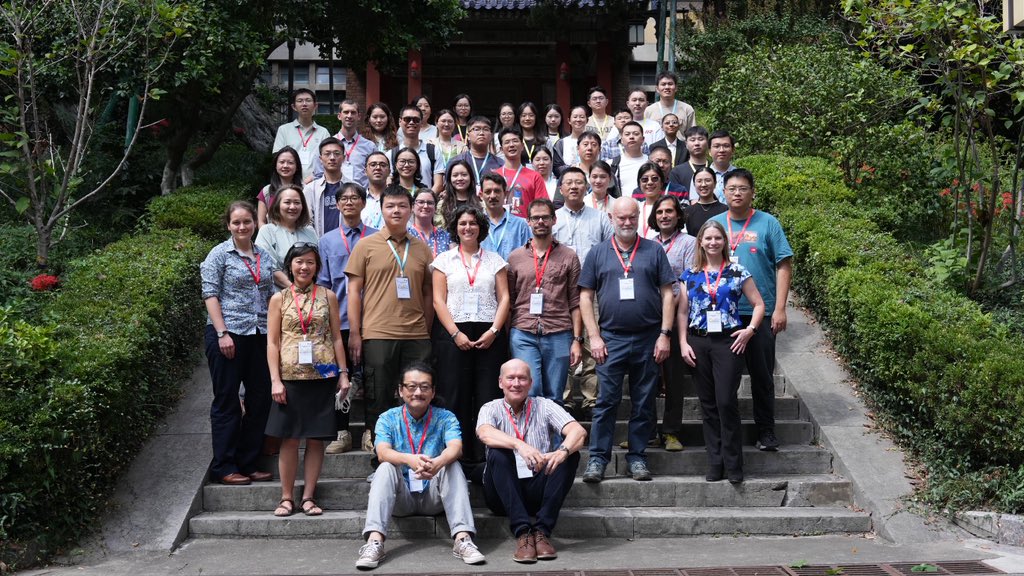 NLin1983's tweet image. Wrapping up an amazing week at the GBDB workshop in Nanjing. A week full of lively discussions, new ideas &amp;amp; fun. Huge thanks to all wonderful participants for your energy, insights &amp;amp; collaboration. #paleontology #databases @Calathium