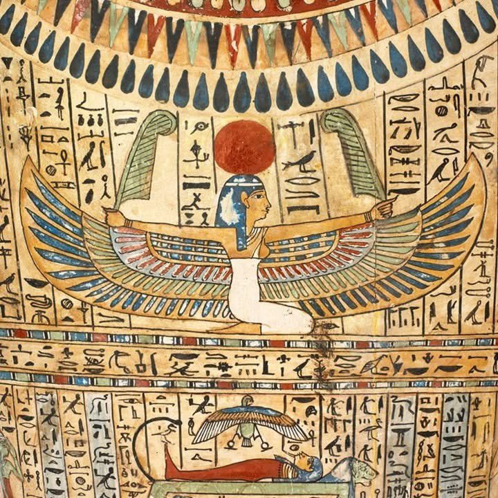 mursi73's tweet photo. #GloriaBorregoLara El #arte #artemisa #del #AntiguoEgipto es un #artemural,#arterelieve #libia #libre #free,probablemente un #extracto de un relieve mural #relievemural ó de sarcófago real del #NuevoReino (Dinastía Real 18-20) estimación de un 80,85,90 % Estimación de ser el original y de autenticidad en base a colores,símbolos,inscripciones y patrones.
📜 El mensaje de poesía | Mensaje Ritual
Este mural encarna una atmósfera de protección y renacimiento, donde la diosa alada activa la intención sobre el cuerpo mentiroso, reforma la conciencia a través de sus alas, mientras que los patrones apuntan a instrucciones enterradas que sólo están descompuestas por la luz.
Esta escena de pared encarna un ritual de protección y renacimiento, donde la diosa alada activa la intención sobre el cuerpo reclinable, reformando la percepción a través de sus alas, mientras que las inscripciones apuntan a instrucciones enterradas desbloqueadas sólo por la luz.
---
📎 Descargo de responsabilidad científica
Este tema ofrece lectura teórica simbólica y análisis visual, pero no es una documentacion académica definitiva, la imagen no es una arqueología original sino una reinstalacion digital con fines poéticos y deliberados.
Este post ofrece lectura simbólica basada en creencias y análisis visual, pero no constituye la certificación académica final. La imagen no es un artefacto original sino una reconstrucción digital con fines rituales e interpretativos