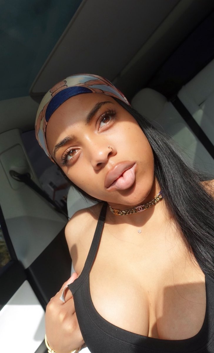 ZURIIJAYYY's tweet image. 