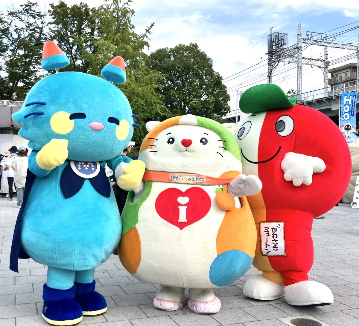 mirokujyoho's tweet image. 会場では、たくさんのお友達と写真を撮らせていただきました😊📷

ありがとうございました‼️

#ゆるバース2025