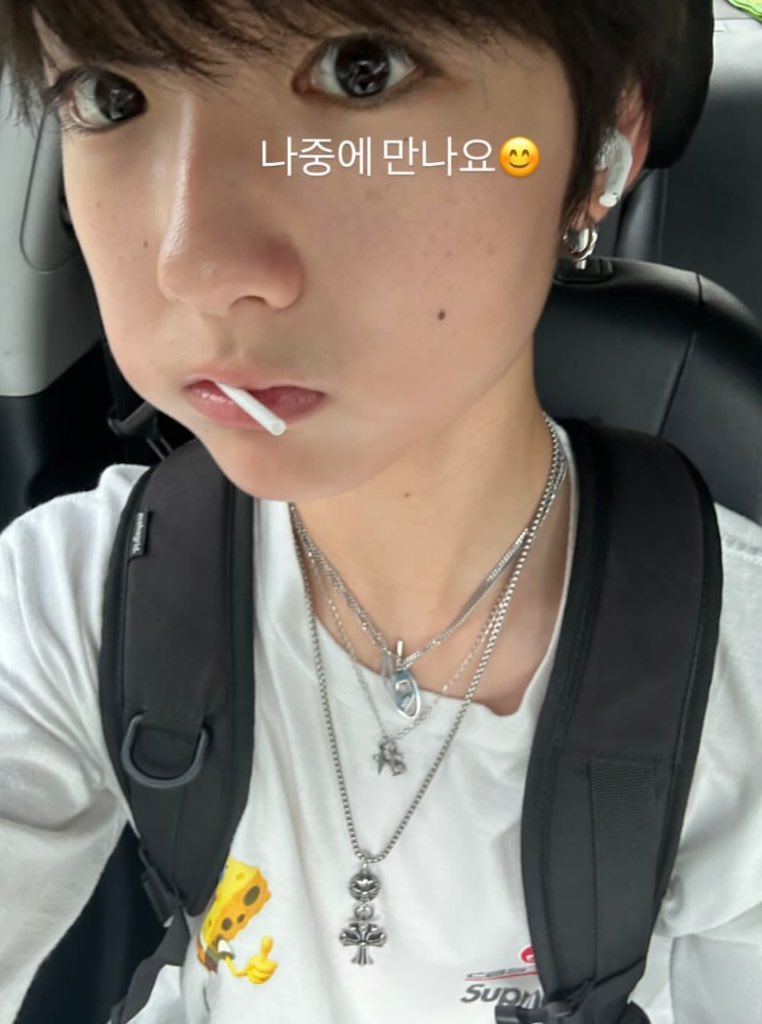 yOoi11i's tweet photo. 뭐디…..그래 나중에 보자 🙃 https://t.co/VIwQOQXgrn