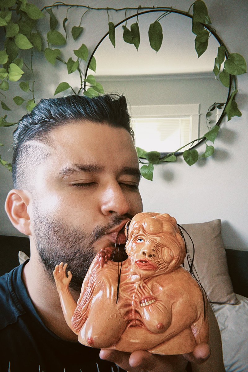 MorbidlyMerry's tweet image. Last one #ControlYourSelf