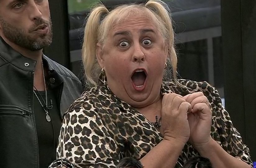 HugoftEvi's tweet image. LAS CARAS DE TODOS CON EL GANADOR DEL ORO JAAJAJAJAJA #MartinFierro2025