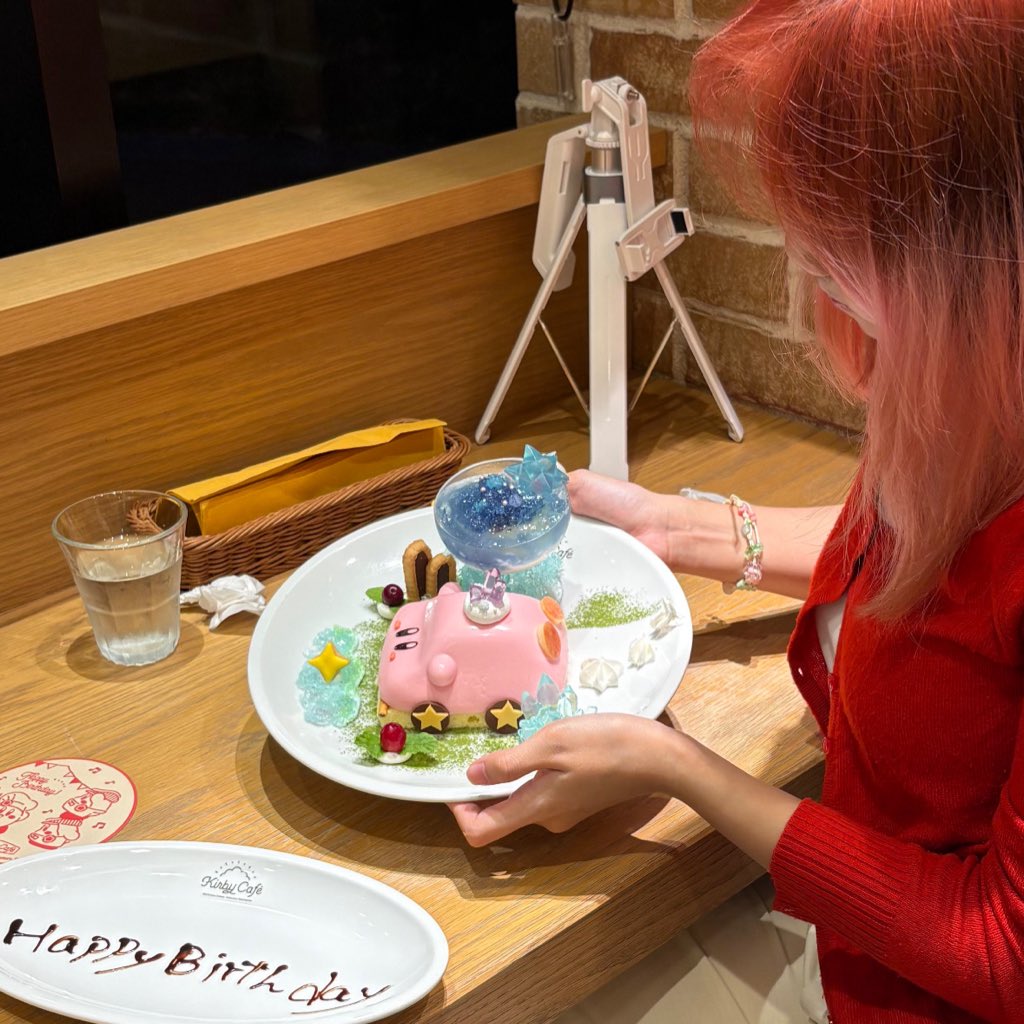 kevin 🍿SNACC VTUBER tweet media