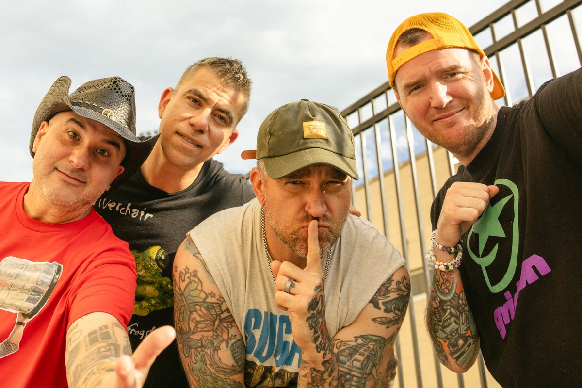 New Found Glory tweet media