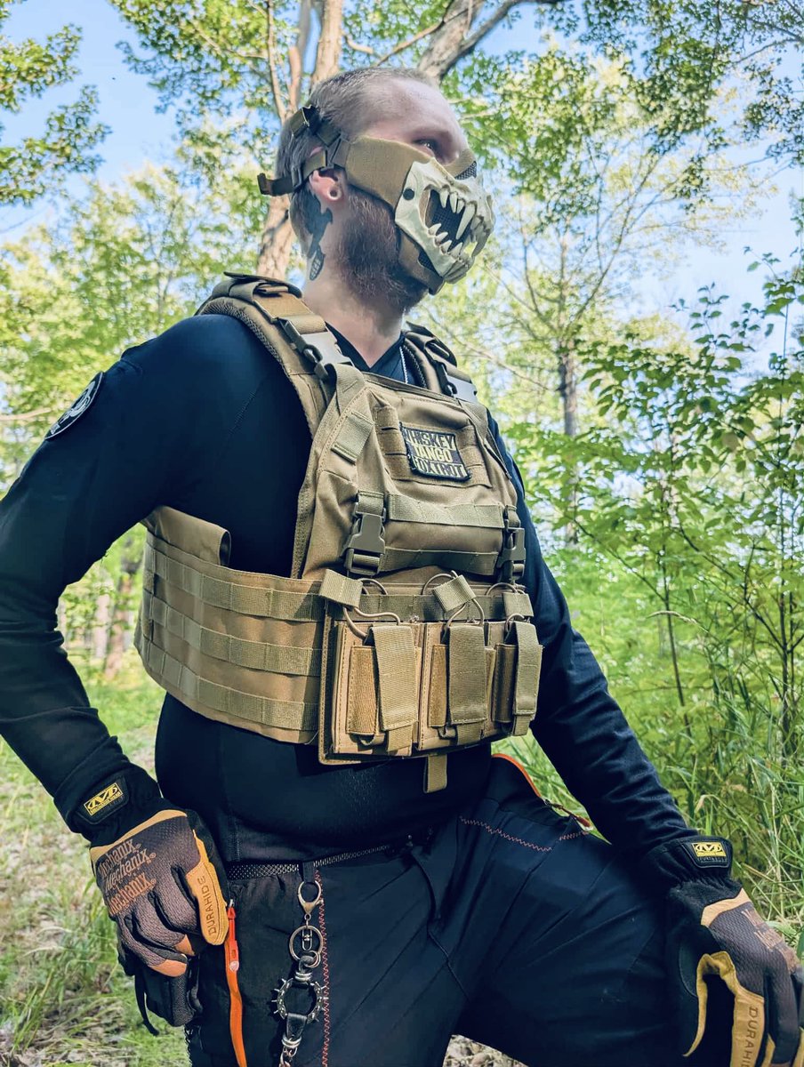 FoxHunt237's tweet photo. "I won't scatter your sorrow to the heartless sea. I will always be with you. Plant your roots in me." #foxmask #foxhunt #security https://t.co/mYgtCcuEzs
