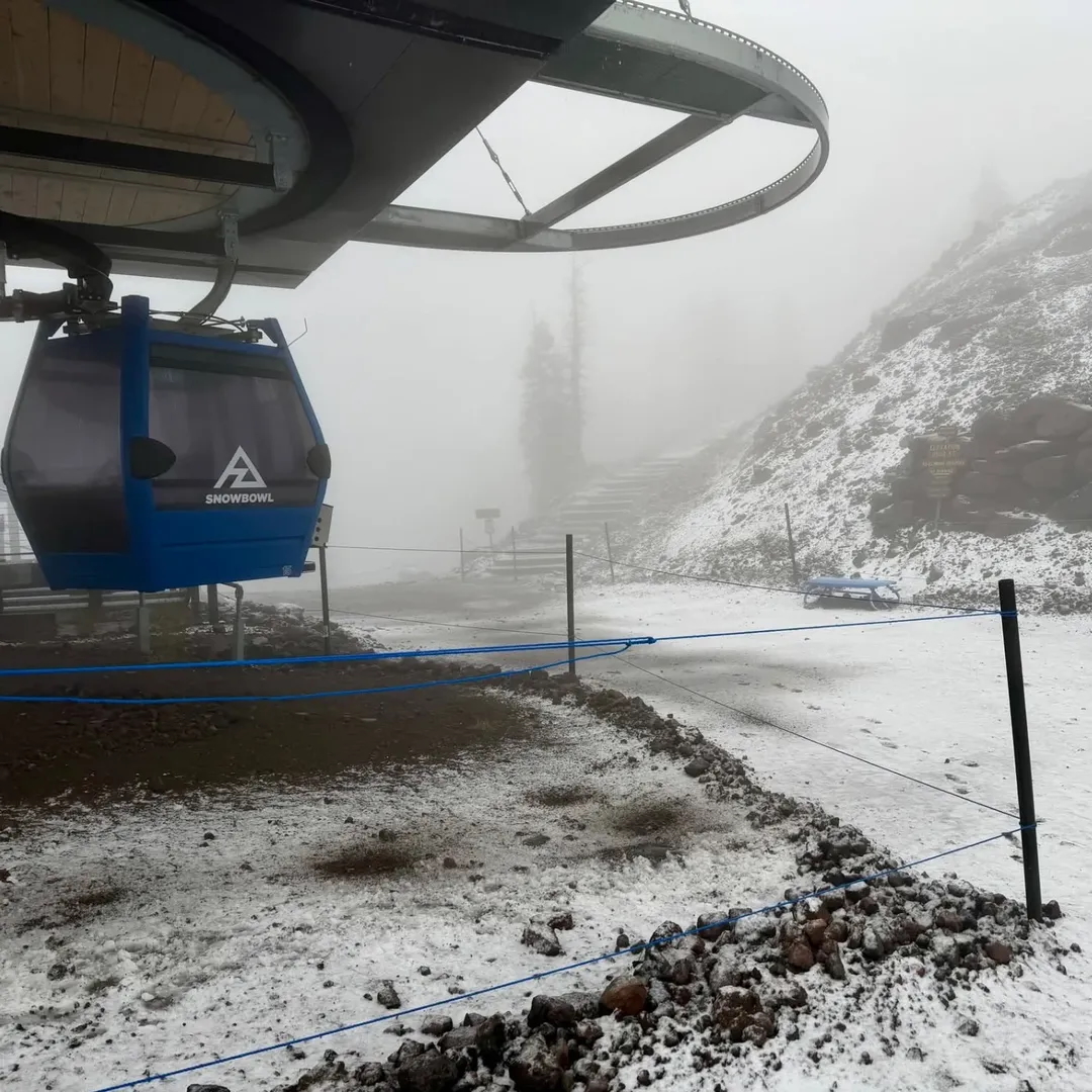 SnowBrains's tweet image. SNOW Yesterday @AZSnowbowl, AZ ❄️🤩! It won't be long now...

#rockymountains #rockies #az #arizona #ski #snow #mountains #arizonalife #winter #backcountry #skiing #snowboarding #backcountryskiing