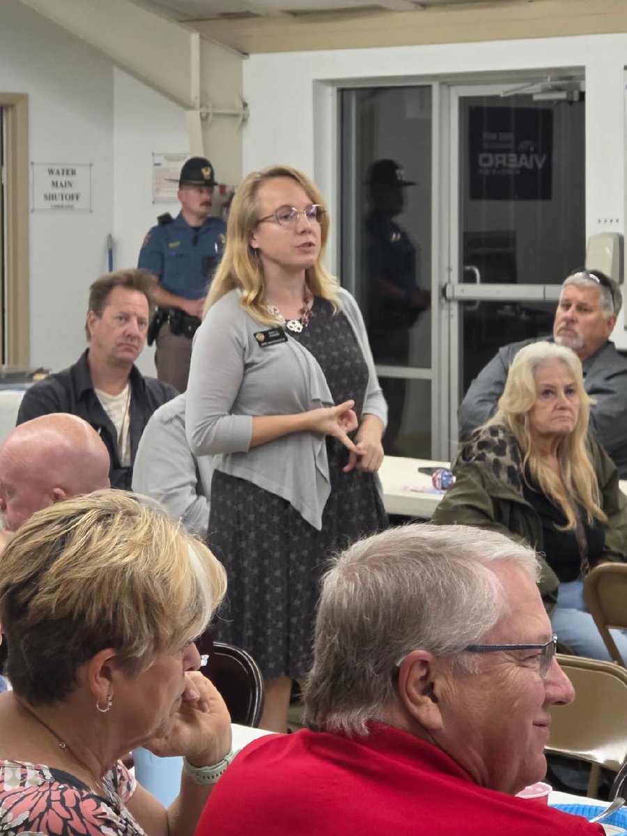 DustyAJohnsonCO's tweet image. Great turnout tonight at the Morgan County Post-#COLeg Session Recap &amp;amp; Soup Supper! Thank you to everyone who took the time to #ComeToTheTable, as a community, to share a meal &amp;amp; join the discussion about what is going on in our county &amp;amp; state. #HD63 #CowsCopsCoffee #WeThePeople