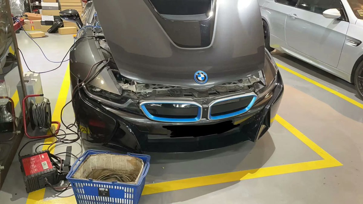 battcore's tweet photo. BMW i8 Dead Due to Coding, Revived. Singapore 🇸🇬 i8 Due to Coding, Revived EME3.#BMWi8 #Bricked #Coding #CarRevival #BMW #TechRescue #CarDiagnostics #CarRepair #Singapore #EME3 #CarTech https://t.co/xbZXFDmOGA