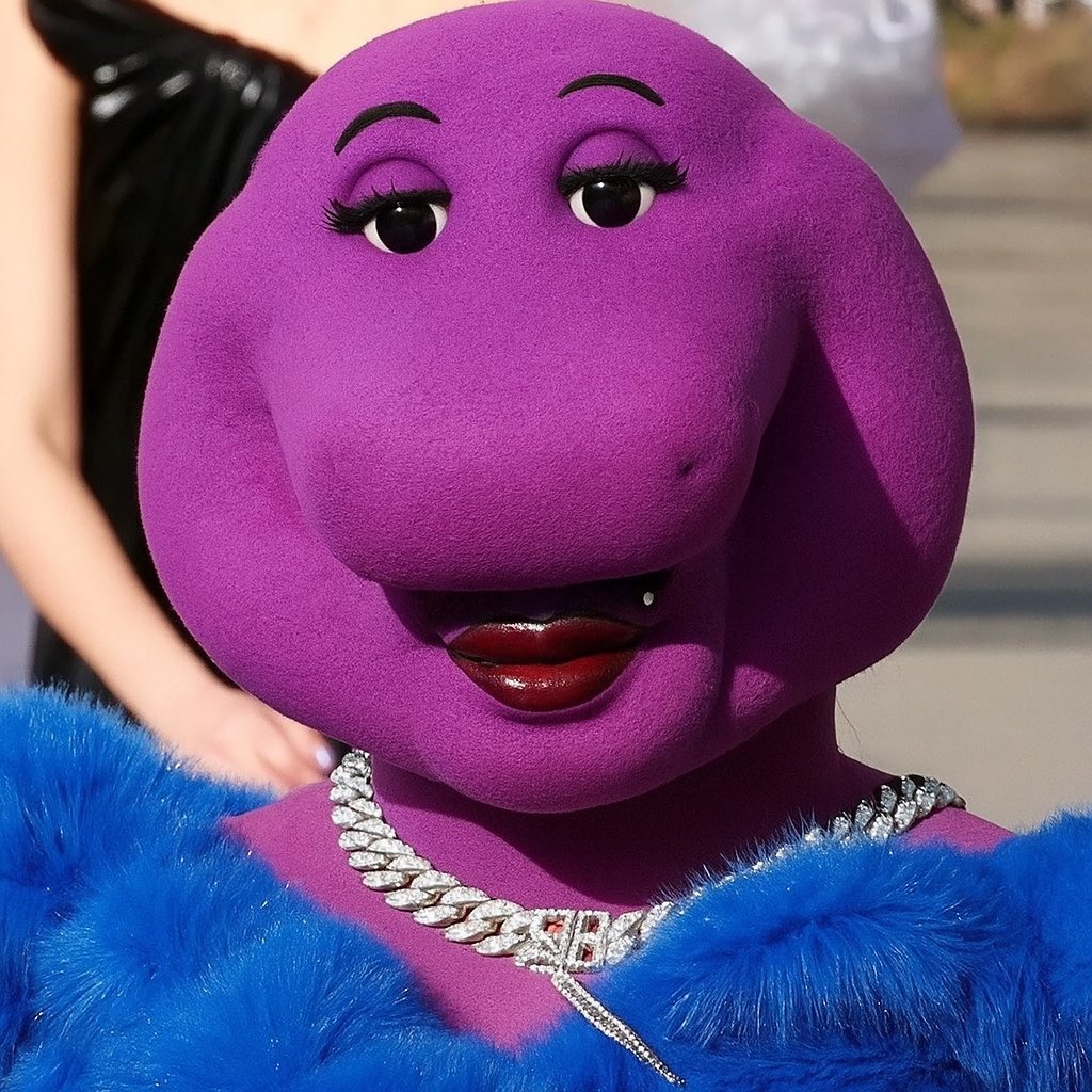 GivenBarbie's tweet image. Okay Dirty Mexican let’s compare you with Olivia Rodrigo , Billie Eilish , Sabrina Carpenter u are so illiterate dont even know anything about hip hop