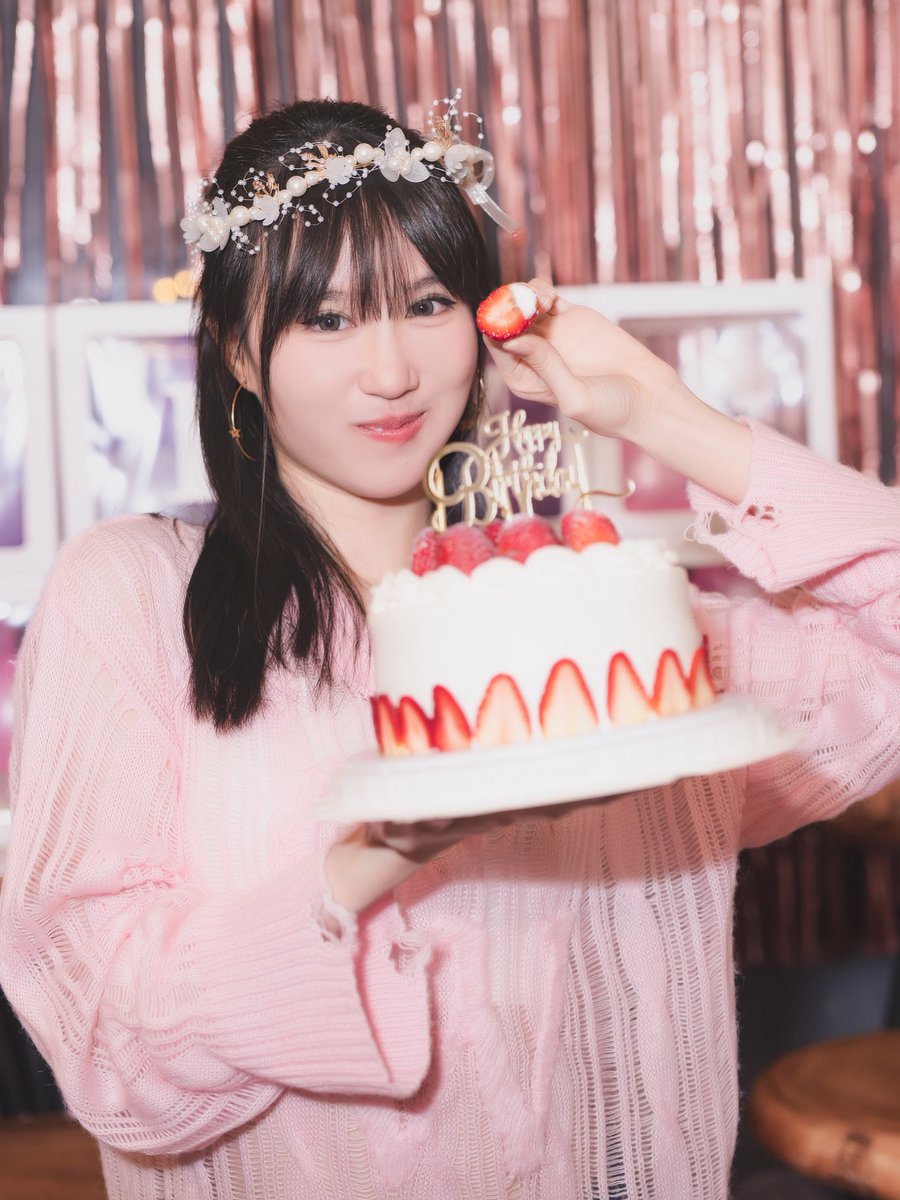 TOSPHOTOGRAPHER's tweet photo. 🎉 HBD🎉🎂May your birthday be as bright and beautiful as your smile😊🍓@pimya_wong 💖💖💖😻
🍓@aim_pipat 💜😻
🎂30092568(PIMYA)🎁
🎂03092568(AIM)🎁
#pimyawong
#Pimya20thBirthday
#aim_pipat
#Aim17thBirthday
#supremesiry
#oukikk
👑
#CastleAimPimyaBirthdayMagic https://t.co/EorZ70E7gi