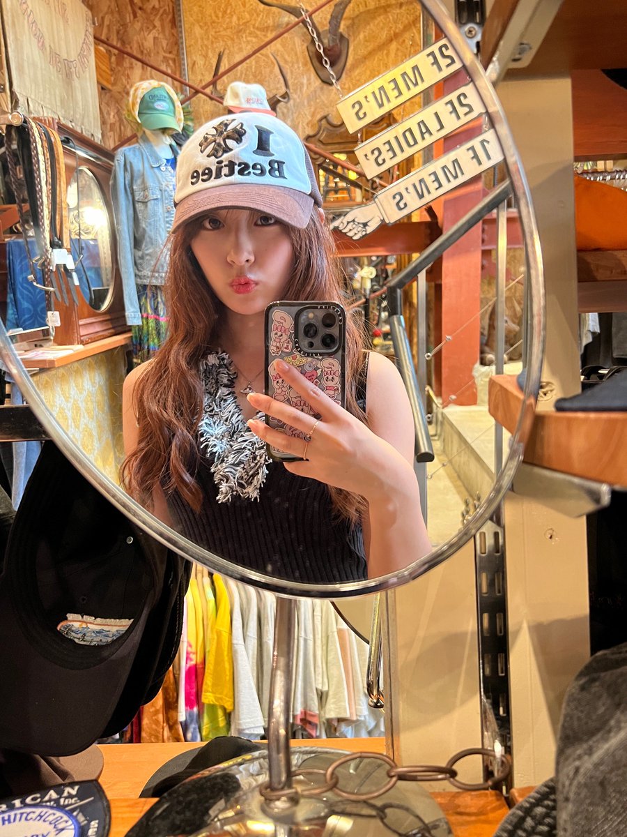 가을이 다가오는것같앙 🍂💛

#아일리원 #ILY1 #アイリーワン
#리리카 #RIRIKA #リリカ