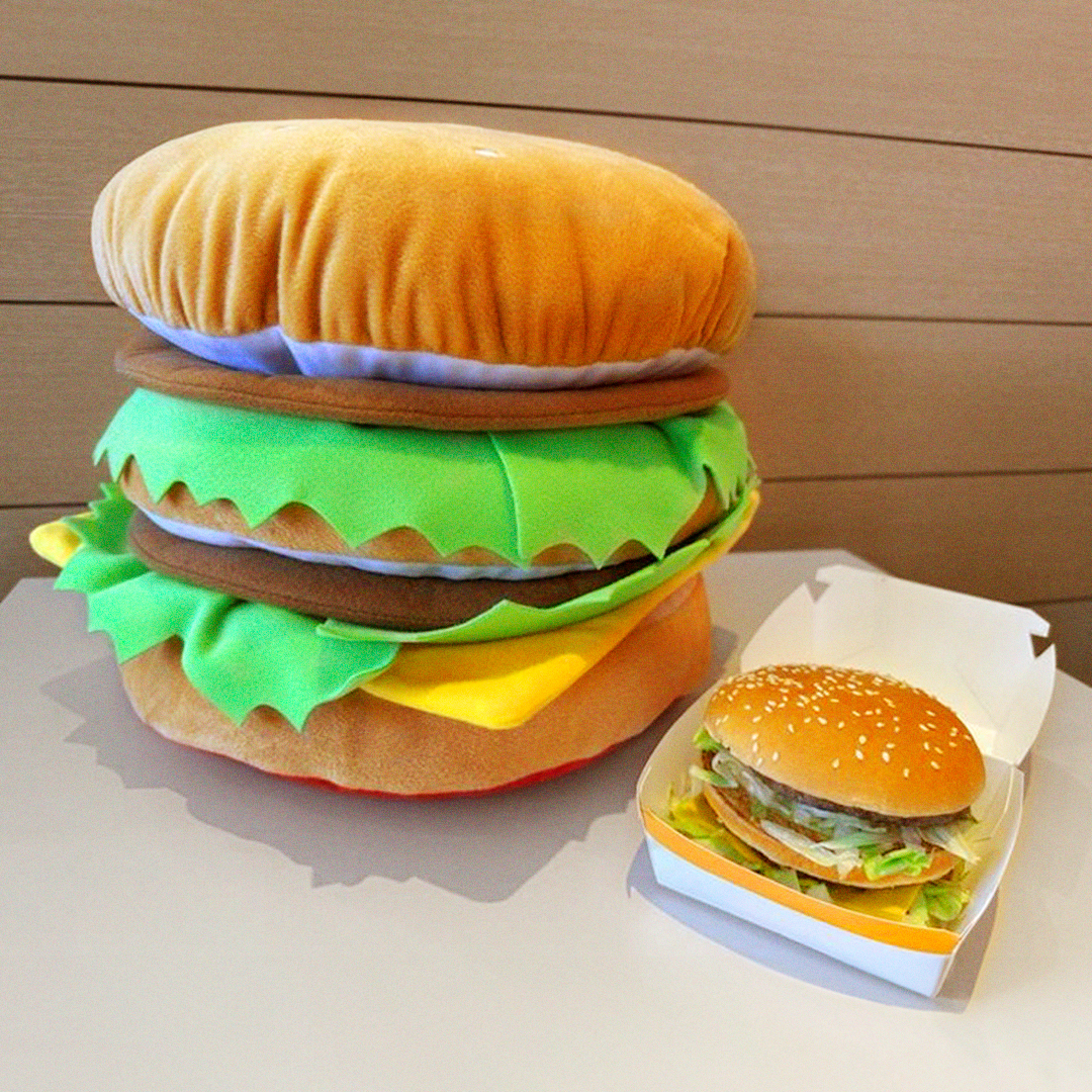 マクドナルド　ビックマッククッション 非売品・未使用】マクドナルド ビッグマック型クッション - メルカリ