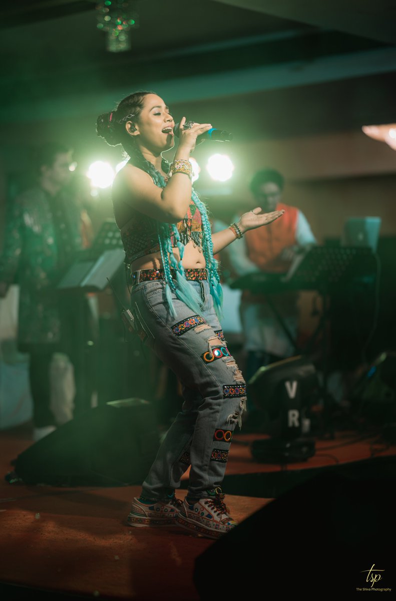 amritabOfficial's tweet image. 🌟 Singing with soul, dressed in colors of tradition &amp;amp; vibe. 🎶🔥

Every note tells a story, every beat lights up the stage. 💫

#AmritaBharati #LivePerformance #StageVibes #FolkFusion #MusicMagic #SingerLife #GarbaVibes #IndianMusic