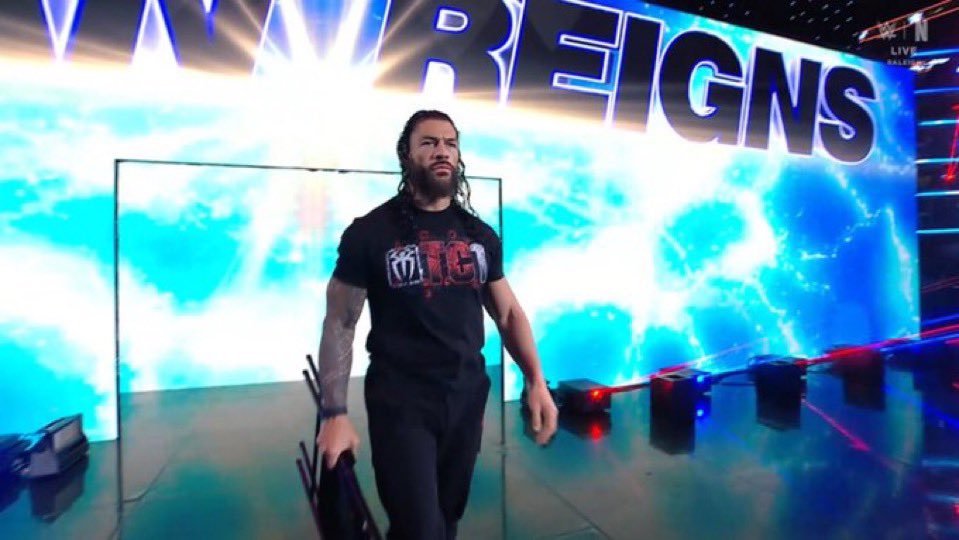 zaguila1995's tweet image. @WWERomanReigns notes from #WWERaw :
• Huge POP
• Grand return
• Steel chair in tow
• Took out The Vision
• revenge for what happened at #ClashInParis 
• Going to make light work of Bron Breaker at #CrownJewelPerth