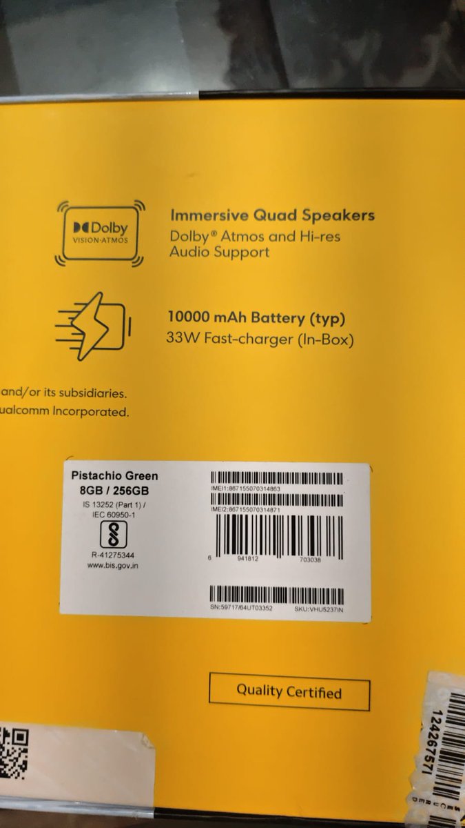 riyazkattil's tweet photo. @POCOSupport purchased a POCO Pad for my son's online classes through Flipkart. After delivery, while setting up the tab, I noticed a blackish area on the bottom-right corner of the display. Despite raising a return request, it was rejected. I need an immediate replacement. https://t.co/I12Nc84HTe