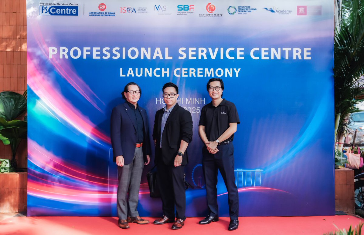 Techvify's tweet image. ✨ Techvify joined the ISCA Professional Services Centre launch in HCMC — a new chapter for Singapore–Vietnam partnerships! 🇸🇬🇻🇳
#Techvify #ISCA #Partnerships