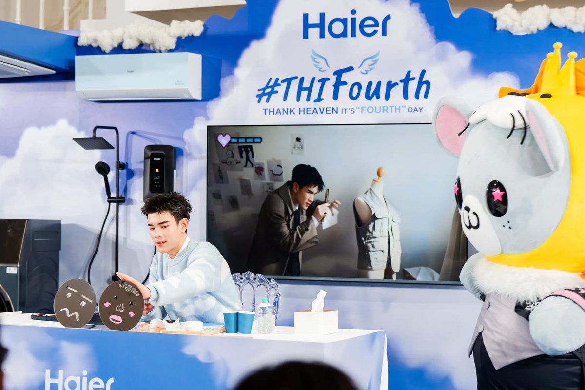 AllNews_th's tweet photo. “โฟร์ท ณัฐวรรธน์” ฮอตไม่พัก! แจ้งเกิดฉายาใหม่ ‘ทูตสวรรค์’ เสิร์ฟความฟินเต็มพิกัดใน Haier Dream For Fan SS5 #THIFourth Thank Heaven It’s “Fourth” Day

#HaierXFourthNattawat 
#Fourthnattawat
#Haier #HaierThailand #HaierMoreCreationMorePossibilities
#HaierDreamForFanSS5

🔗 https://t.co/kEtOwEAxLt
กรุงเทพฯ 30 กันยายน 2568 – ฮอตไม่พักจริง ๆ สำหรับหนุ่มหล่อขวัญใจแฟน ๆ                         ‘โฟร์ท’ ณัฐวรรธน์ จิโรชน์ธิกุล ที่ล่าสุดสลัดลุคกร้าวใจมาในคอนเซ็ปต์ “ทูตสวรรค์” หล่อสะอาดเนี๊ยบ กระชากใจ ในกิจกรรม Haier Dream For Fan SS5 ตอน #THIFourth Thank Heaven It’s “Fourth” Day พร้อมเปิดปาร์ตี้ Haier Heaven เนรมิตพื้นที่ให้เย็นฉ่ำสุดคูลด้วยเครื่องปรับอากาศ Haier UV Cool Voice Series โดยโฟร์ทจัดเต็มความฟินและเสียงหัวเราะผ่าน 3 มิชชั่นสุดเอ็กซ์คลูซีฟ ทั้งเพนท์กระจก DIY รุ่น      ลิมิเต็ดเพียง 5 ชิ้นบนโลก, เกมทดสอบความจำในตู้เย็น Haier Space Fit ที่แม้พลาดจนโดนบทลงโทษน่ารักแต่ยังแก้ตัวชนะได้ และภารกิจแยกผ้าซักสุดฮา ก่อนปิดฉากด้วยการคว้าหัวใจแฟน ๆ ไปเต็ม ๆ      พร้อมพาแฮชแท็ก #HaierXFourthNattawat และคีย์เวิร์ด Haier THIFourth ติดเทรน บน X สมศักดิ์ศรีไอคอนแห่งความฮอตแห่งยุคสุด ๆ
 
โดยงานนี้ โฟร์ท ณัฐวรรธน์ จิโรชน์ธิกุล ได้เผยความรู้สึกสุดประทับใจว่า “วันนี้สนุกมากครับ รู้สึกมีความสุขเหมือนได้ขึ้นสวรรค์จริง ๆ และยังเป็นโอกาสดีที่ได้พาน้องลูกคุณหนูออกมาพบเจอแฟน ๆ    ที่น่ารักด้วย ขอบคุณแฟน ๆ ทุกคนที่คอยส่งเสียงเชียร์และกำลังใจจากทางบ้านด้วยครับ เพราะแรงเชียร์  ทำให้ผมมีพลังใจฮึดสู้จนสามารถเอาชนะทุกมิชชั่นได้ และต้องขอขอบคุณไฮเออร์สำหรับกิจกรรมแสนสนุกครั้งนี้นะครับ”
 
ผู้ที่สนใจสามารถสามารถติดตามข้อมูลข่าวสาร โปรโมชัน และกิจกรรมต่าง ๆ จากไฮเออร์ได้ที่ Facebook: Haier Thailand, Instagram: @haierthailand_official, X (Twitter): @ThailandHaier, YouTube: @HaierThailandOfficial, TikTok: @haier_thailand และ Line OA : @haierthailand หรือดูรายละเอียดสินค้าเพิ่มเติมได้ที่ https://t.co/LxG20Eitr0