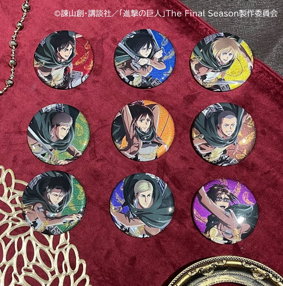 attackon_memory's tweet image. 進撃の巨人 Attack on Memory
👣～記憶への進撃～👣

／
イベントオリジナルグッズ販売中!!
＼

会場内では、本イベントの新規描き下ろしイラストを使用したグッズを多数販売中！

HP▼
event.bandainamco-am.co.jp/cx/attack-on-m…

在庫情報▼
bandainamco-am.co.jp/crossstore/sto…

＃shingeki #記憶への進撃