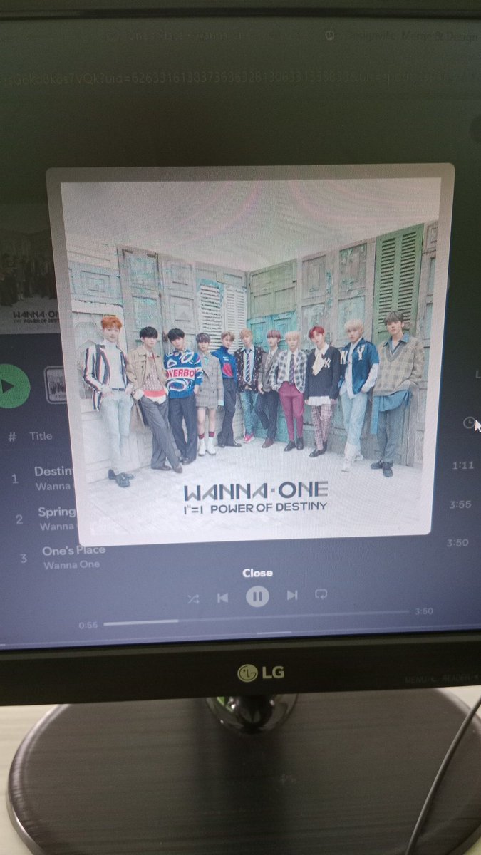 isee__________'s tweet photo. Kalo lagi cape fangirling grup lain pasti baliknya ke grup ini, soalnya gaib. https://t.co/G37V7dgKG2