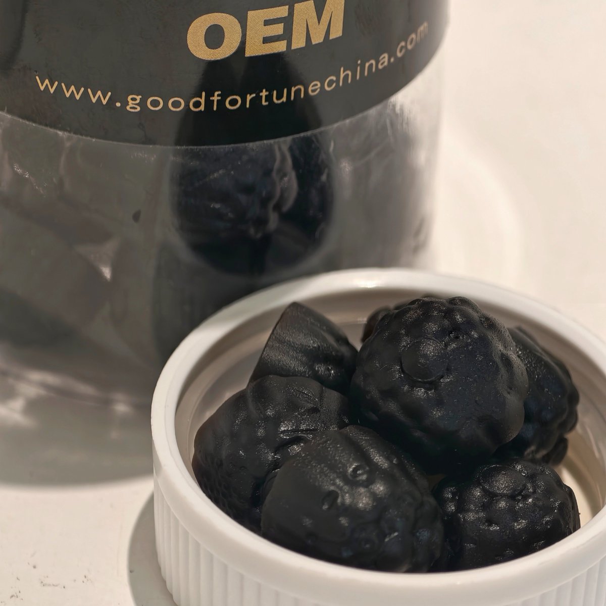 SNC888888's tweet image. Taste meets wellness! Today's consumers are craving effective, enjoyable, and convenient health solutions. Functional gummies are leading this trend, and SNC Good Fortune is your ideal partner to create best-selling products that stand out.
#FunctionalGummies #OEM #ODM