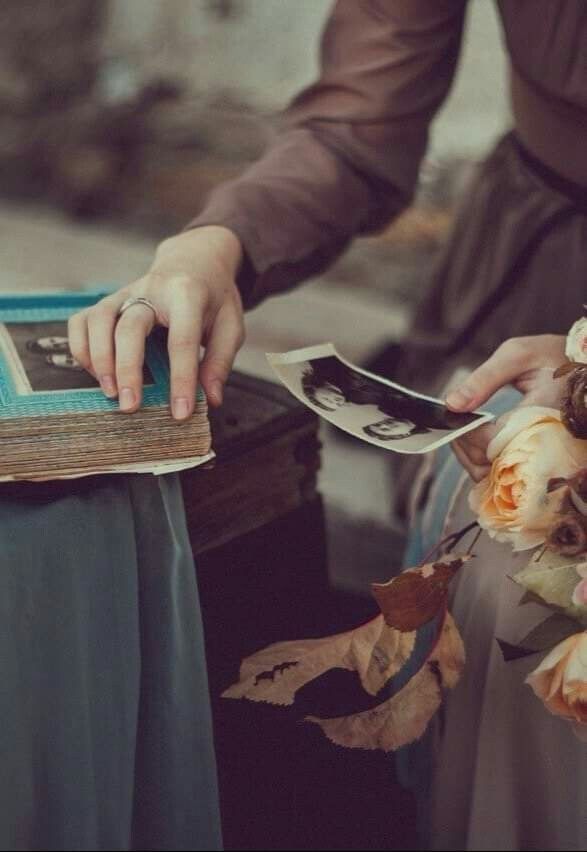 خُدا سے بے خبر رہے جب تک، ہم تڑپتے ہی رہے تب تک، اب جو اُسے سارا قصہ سُنایا ہے، تو بڑی مدتوں کہ بعد ہمیں صبر آیا ہے
#اردو_زبان