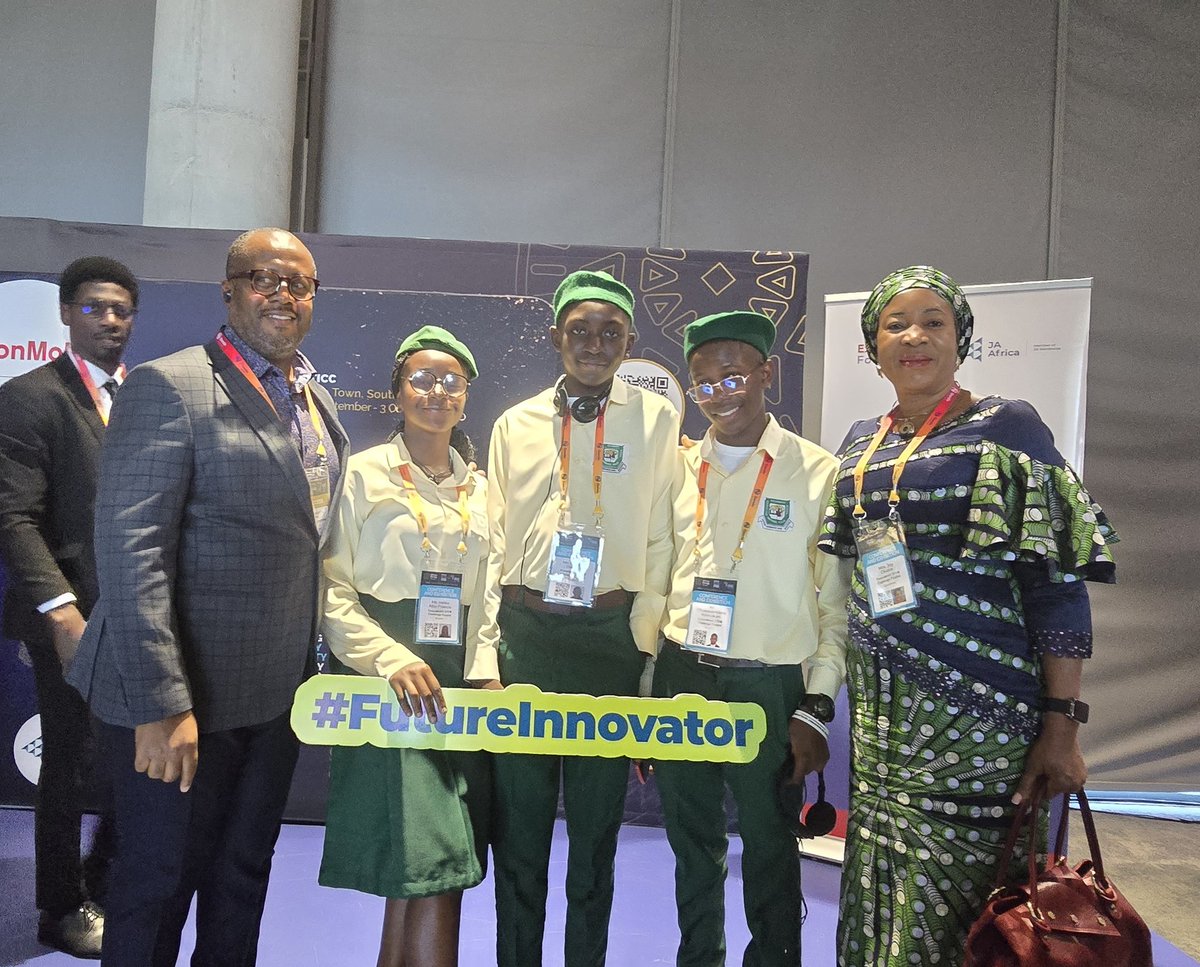 thisisnnazoba's tweet image. The students of Government Secondary school Maitama, Abuja did #Nigeria proud at the #AEW2025 with thier solar powered water filtration system. 

Well done to our #futureinnovator
