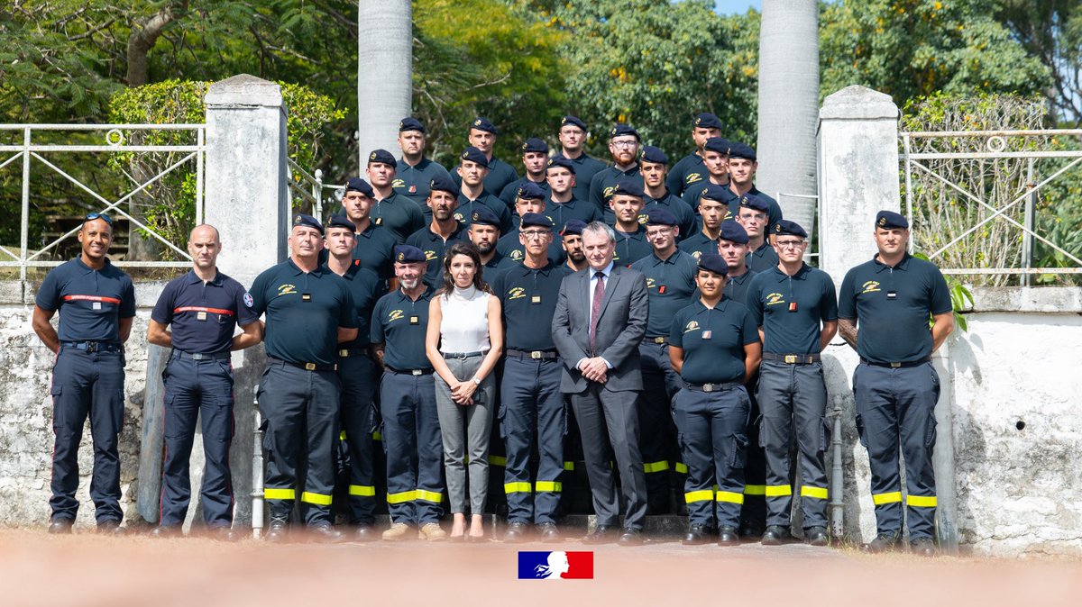 HC98800's tweet image. 29 sapeurs-sauveteurs du 7e Régiment d’instruction et d’intervention de la sécurité civile (7e RIISC) ont été déployés, courant septembre, sur l’ensemble du territoire. 

✅ Le haut-commissaire de la République et sa directrice de cabinet ont salué leur engagement pour la…