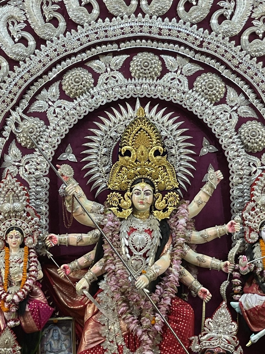 Here’s a thread on Bhubaneswar Durga Puja Pandals 2025 🧵

Kicking it off with Saheed Nagar Durga Puja! 

#DurgaPuja2025 #Bhubaneswar #Odisha