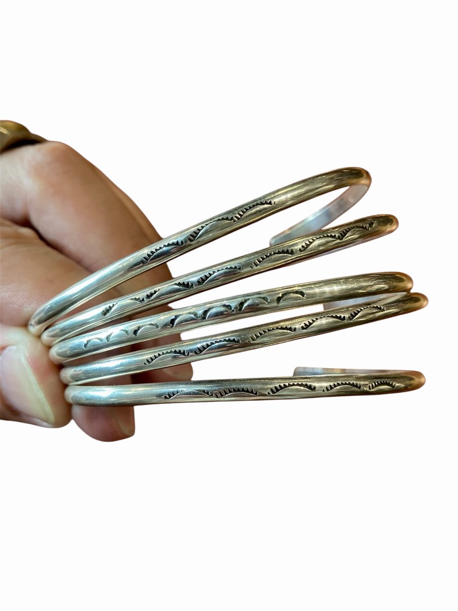 DryBones_Nagoya's tweet image. ---NEW---
 
・Silver Western Bangle（DAS-392A）
material：SILVER
size：FREE
 
  #denim #western #bangle #1950s #50s #vintage #amekaji 
#ドライボーンズ  #デニム #ウエスタンバングル #ブレスレット #バングル #ネイティブアメリカン #ウエスタン #ヴィンテージ #アメカジ