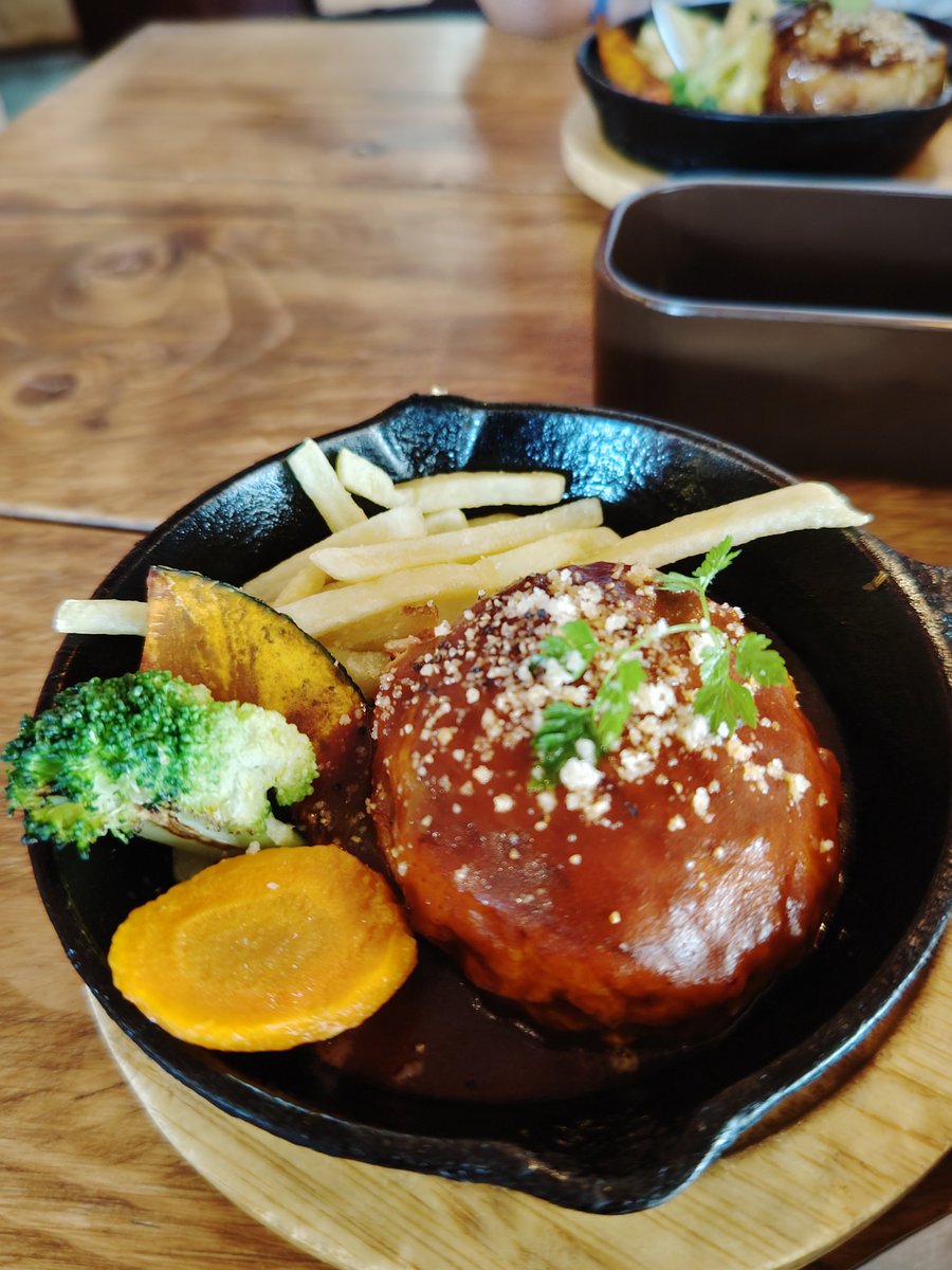 soyosoyo402's tweet photo. #HOUBAL さんでランチ🥹✨美味しかったです✨ごちそうさまでした~✨ https://t.co/jPCnTGVNCO