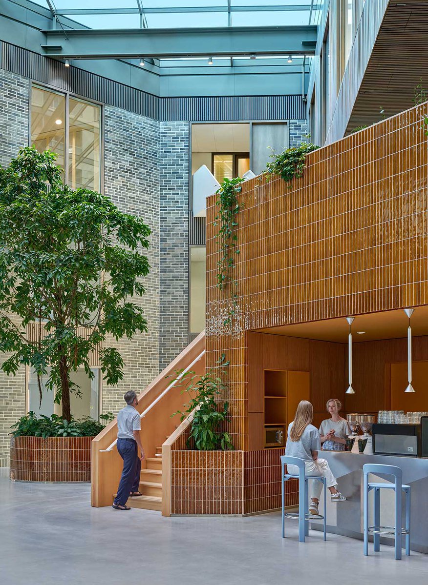 WACommunity's tweet image. Shift Architecture Urbanism and Powerhouse Company built a vibrant hub for contemporary urban living: worldarchitecture.org/architecture-n… #architecture #Netherlands