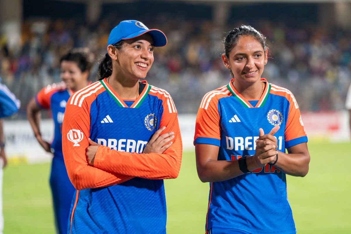 In 2013 and 2016, ICC tournaments were played in India in near silence 🧐

Come 2025, India is gearing up to host what could be the biggest Women's World Cup in history  

But how has it changed in the country? 😮

🧵

#indiacricket #WomensWorldCup #SmritiMandhana