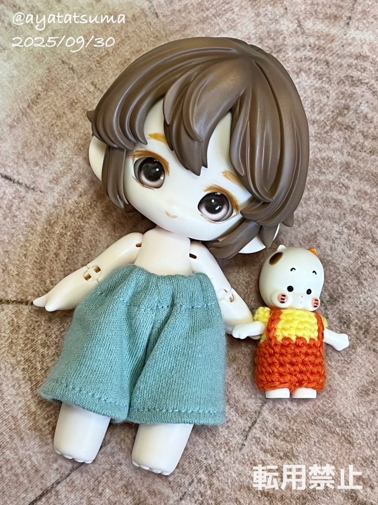 ayatatsuma's tweet photo. スタジオメイセン @studiomeisen_hc さんにお願いしていた #子猫わたあめ 用ウィッグが届きましたー！！！かわいい！

メイクは取り急ぎの色鉛筆書きなんですけど、それだけでもかわいい！
そしてメイセンくんもいっしょにお願いしていたんですが、ちいさい…！かわいい！！

#たつまドル活 https://t.co/lQtT46YFw5