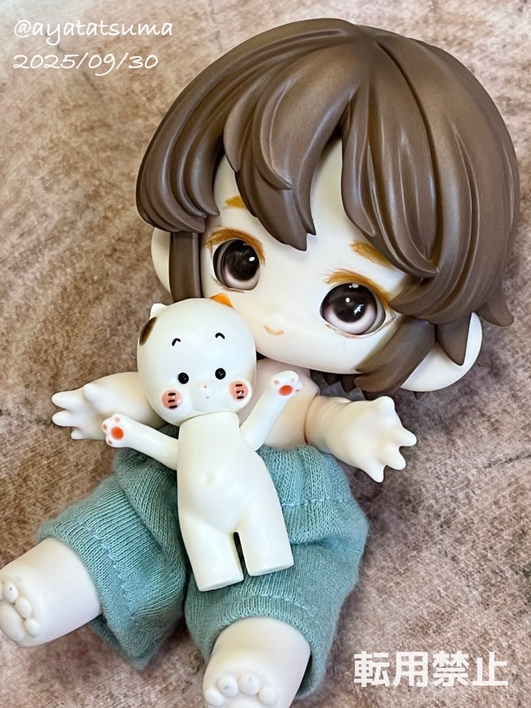 ayatatsuma's tweet photo. スタジオメイセン @studiomeisen_hc さんにお願いしていた #子猫わたあめ 用ウィッグが届きましたー！！！かわいい！

メイクは取り急ぎの色鉛筆書きなんですけど、それだけでもかわいい！
そしてメイセンくんもいっしょにお願いしていたんですが、ちいさい…！かわいい！！

#たつまドル活 https://t.co/lQtT46YFw5