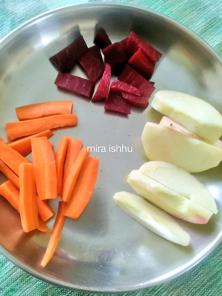 Mira_Ishhu's tweet photo. Bcoz doctor said- eat a portion of ABC daily - apple, beetroot, carrotππ»π¬
You all have a nice day ahead π€
Best wishes of #ashtami & #Maha_Navami ππ»ππΈππ»π https://t.co/cdBf9zzmWb
