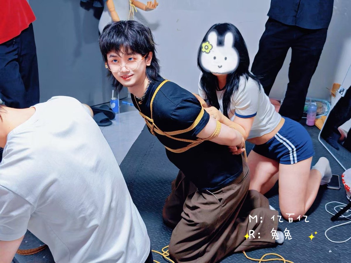 兔兔爱舔硬糖 tweet media