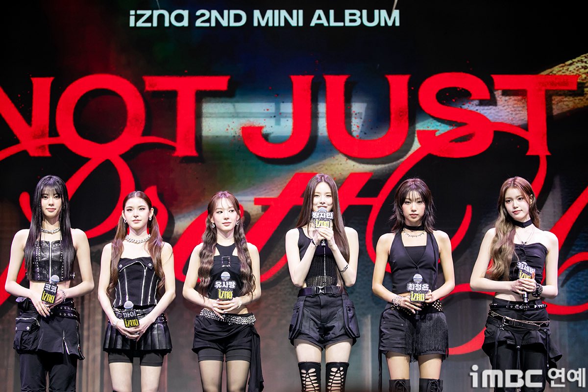 G2Ef4U2aMAEy_n-?format=jpg&name=medium