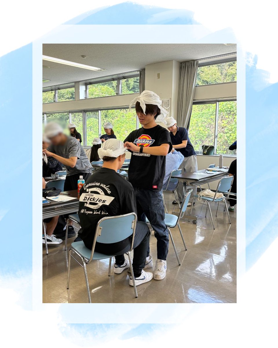 Musashigaoka's tweet photo. ムサタン授業紹介🏫📚スポーツ医学���習

この授業では、スポーツ活動に伴う事故や傷害に対し、適切な対処ができるよう、正しい知識と技術を身につけます🤕今回は、三角巾を使った応急処置について学び、頭および胸の怪我を想定した処置を習得しました！ https://t.co/PIy7Z1vSpo