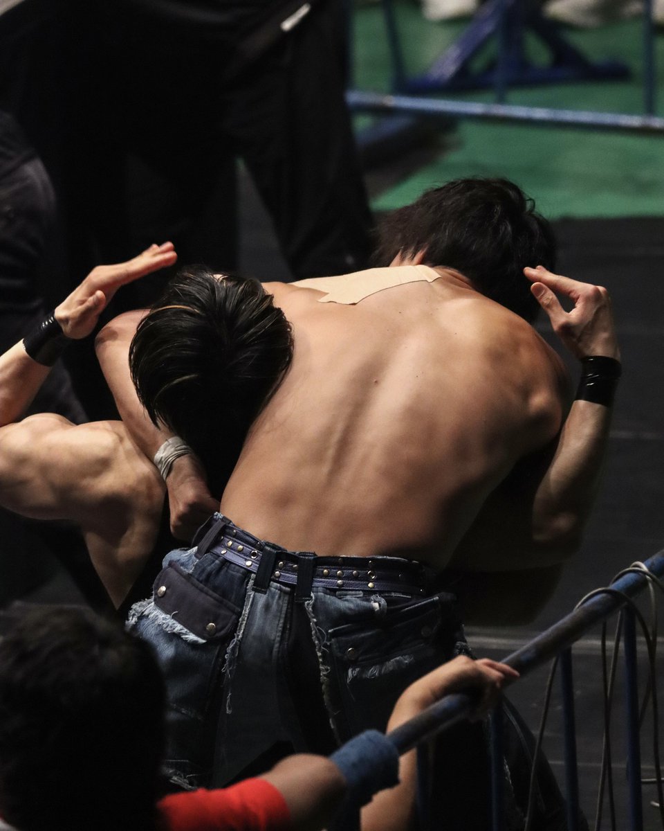 場外でタップする人とやめない人。
 #njdest